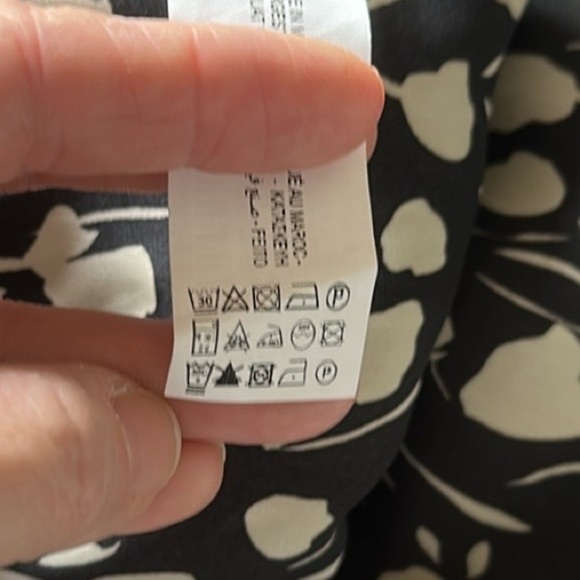 ZARA black and ivory satin easy care halter top - Picture 11 of 11